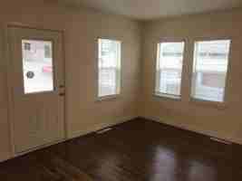 featured image of 1014 W 16th St