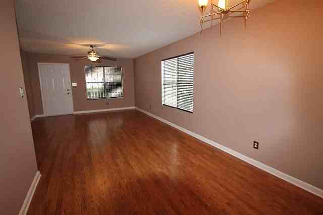 1056 Cherry Meadow Ln - Photo 2 of 7