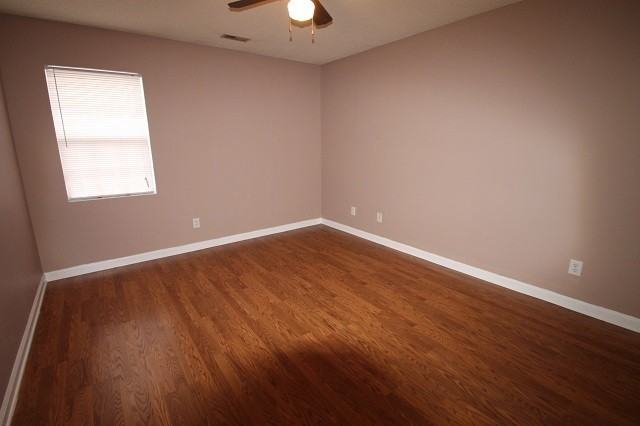 1056 Cherry Meadow Ln - Photo 5 of 7