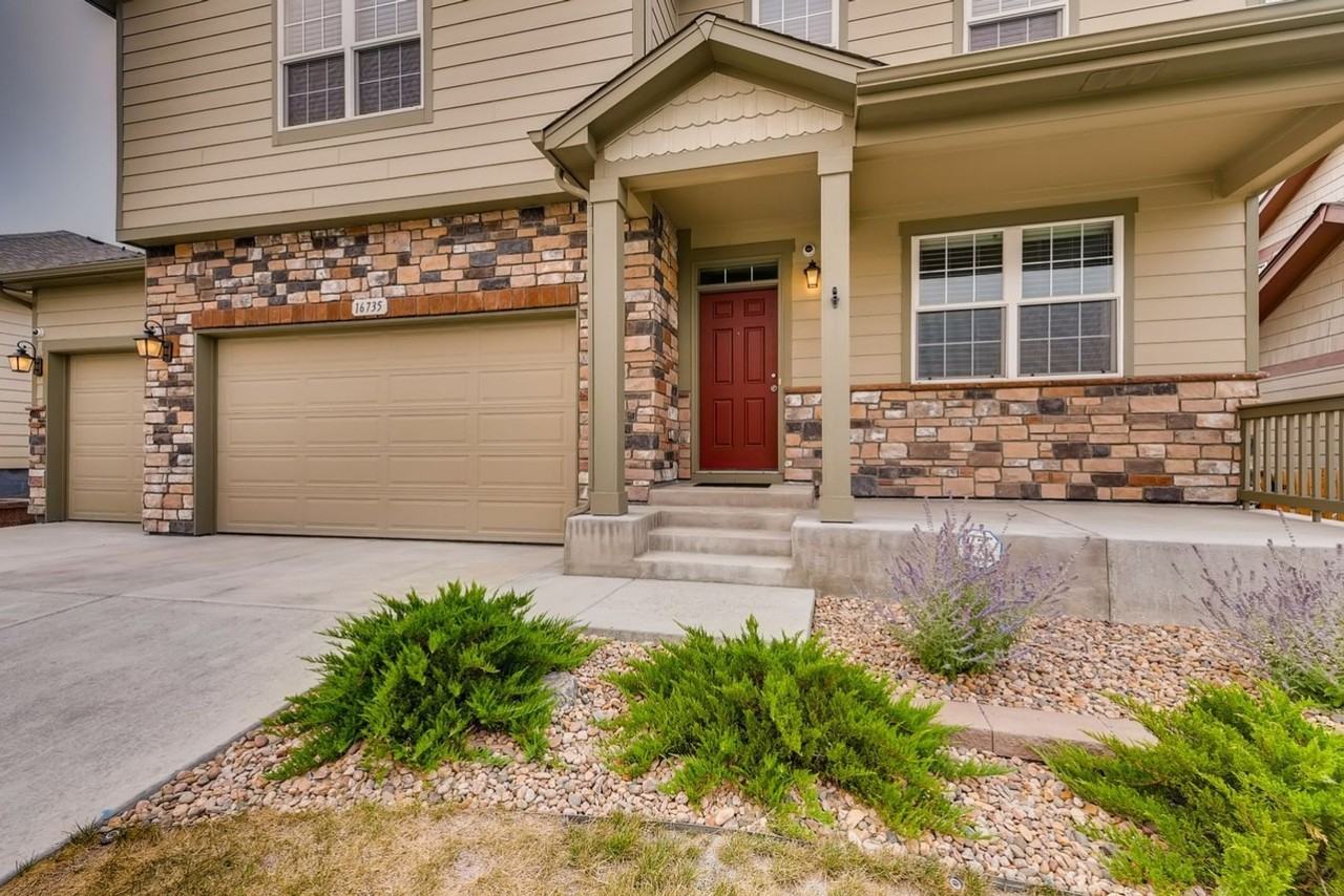 16735 W 86th Ln - Photo 3 of 28