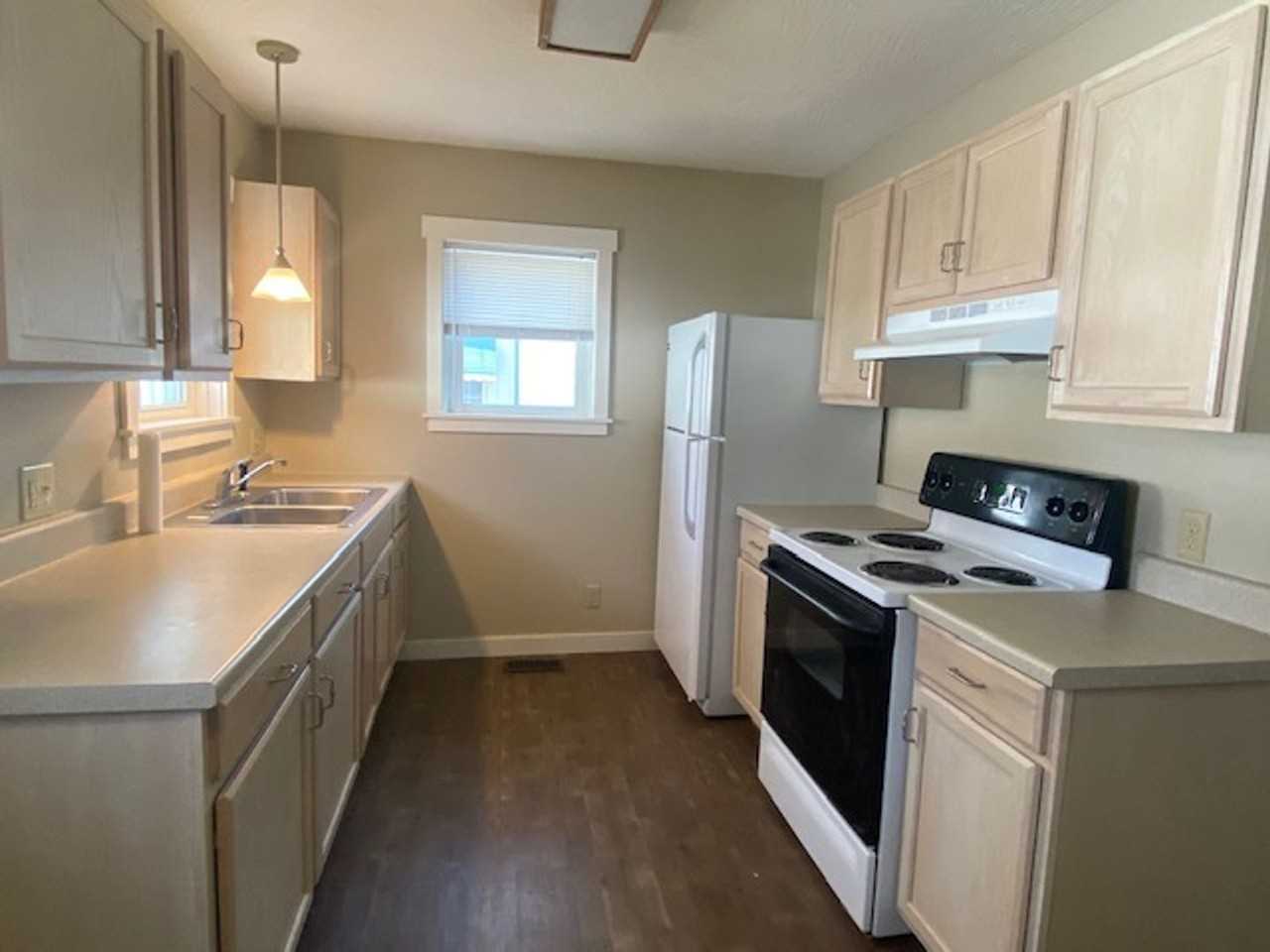 1701 E Belmont St - Photo 7 of 19