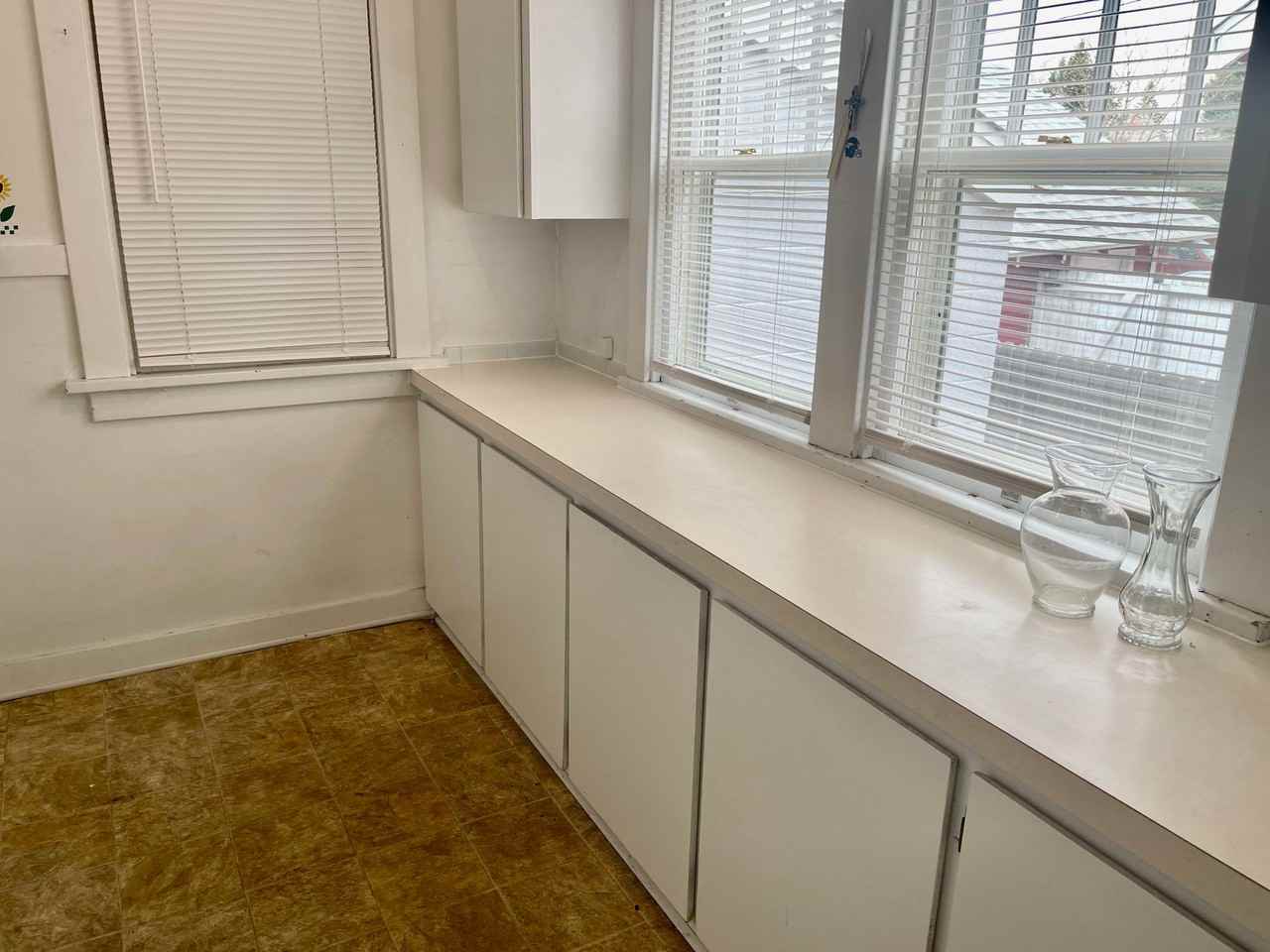 1124 10th Street - Photo 2 of 8