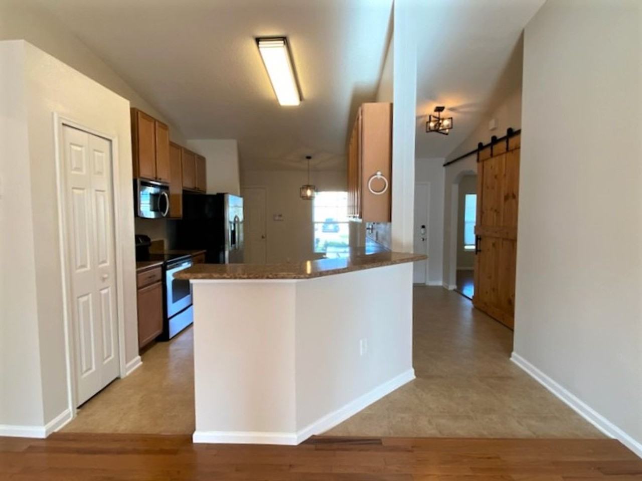 5345 Peach Blossom Blvd - Photo 5 of 19