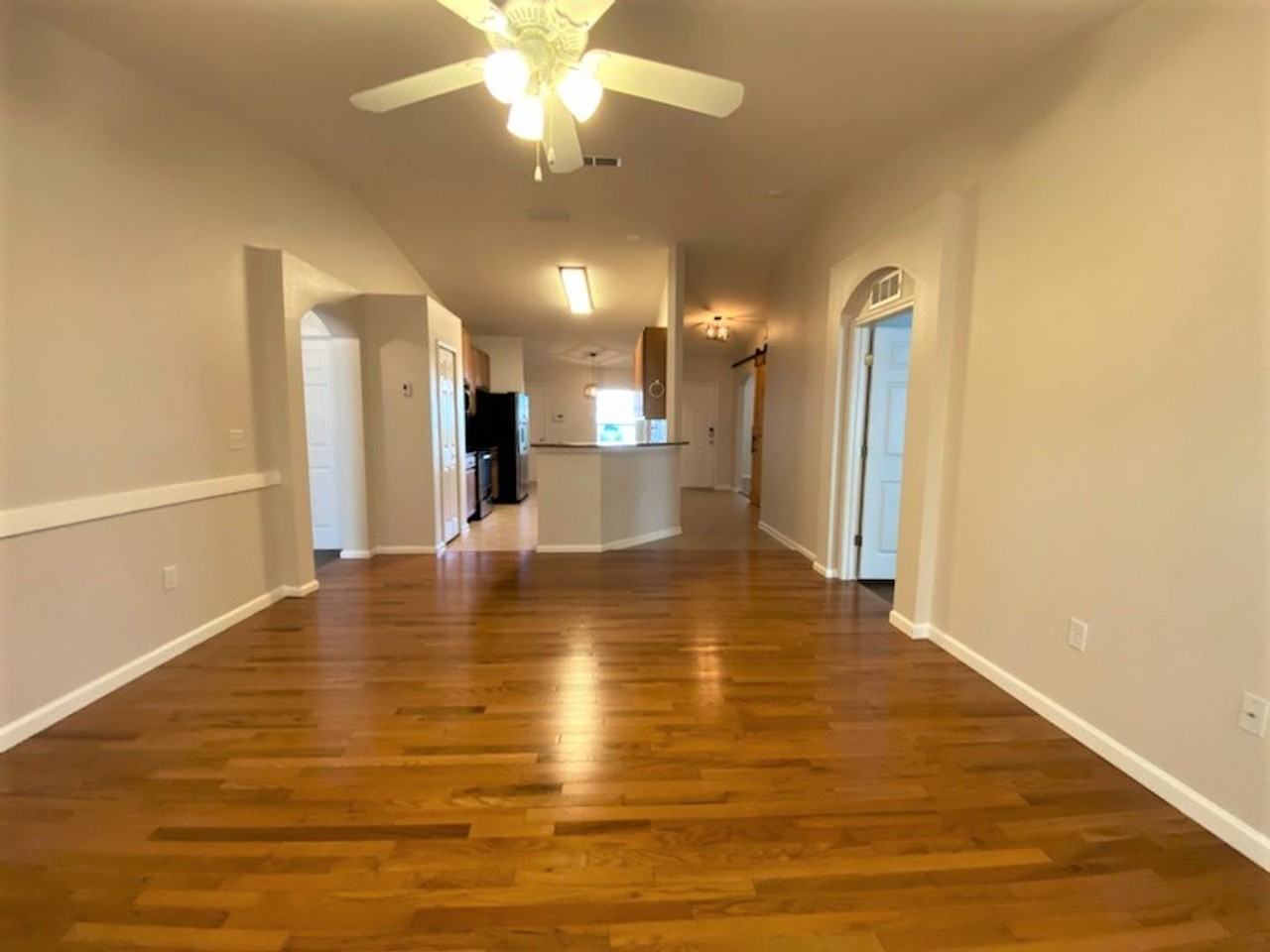 5345 Peach Blossom Blvd - Photo 6 of 19