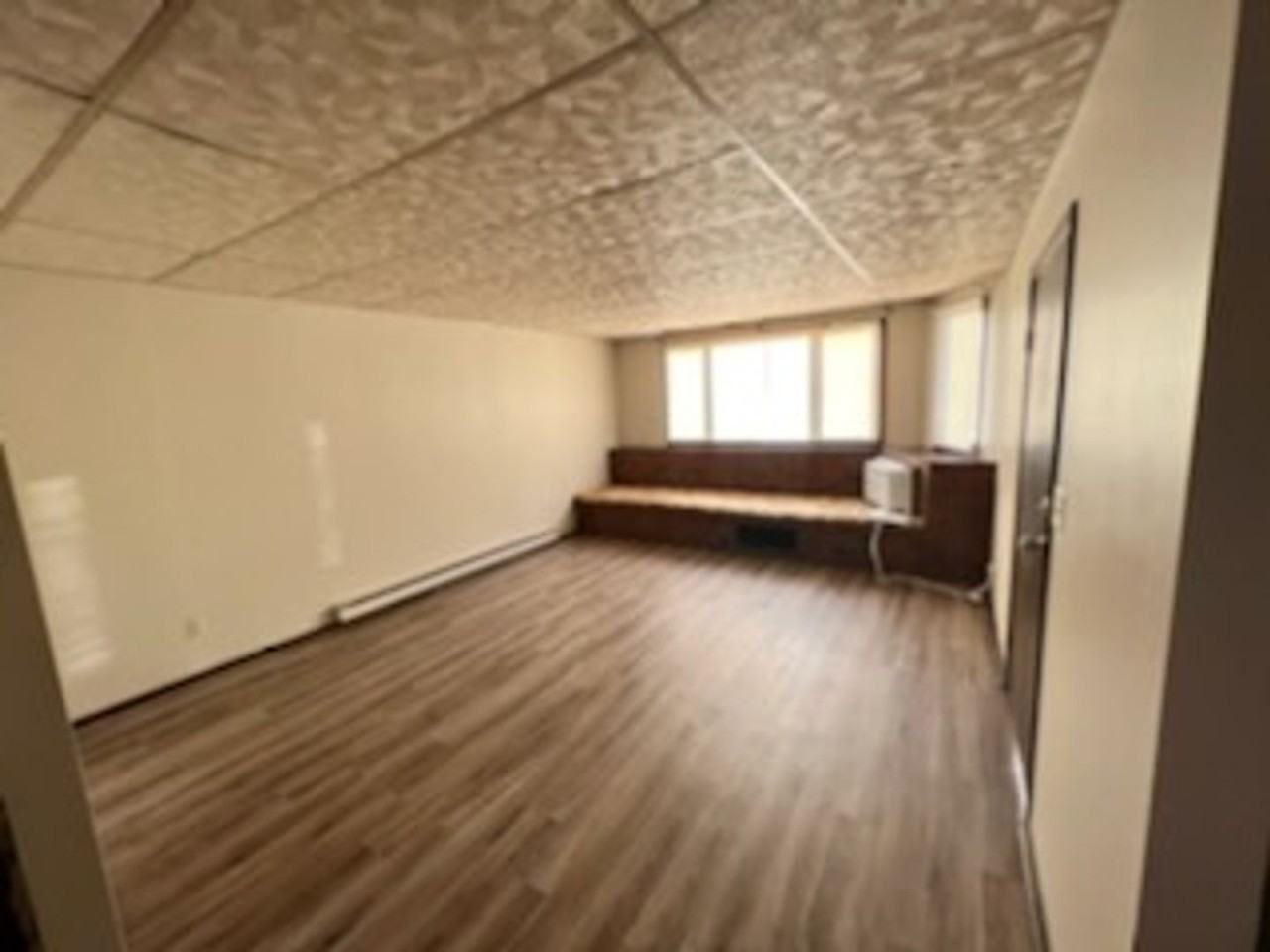 117 N Church Street - Photo 2 of 17