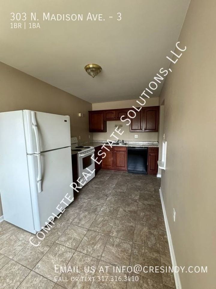 303 N Madison Ave - Photo 6 of 10