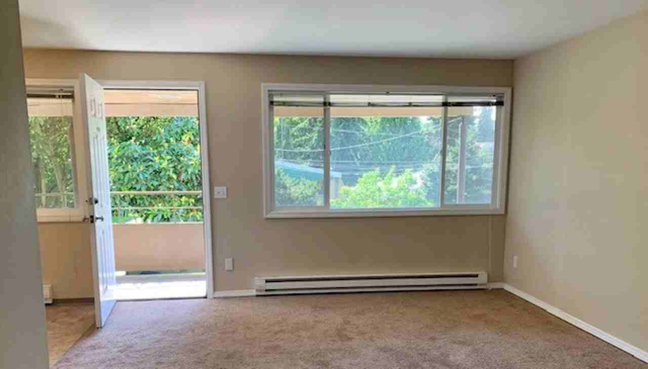 2362 48th Ave Sw - Photo 3 of 24