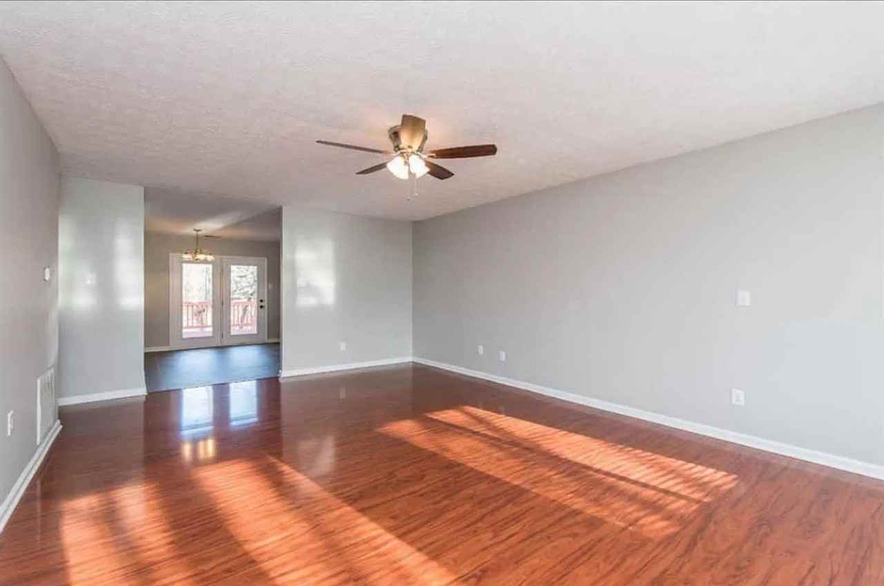 1945 Dunkirk Dr - Photo 3 of 5