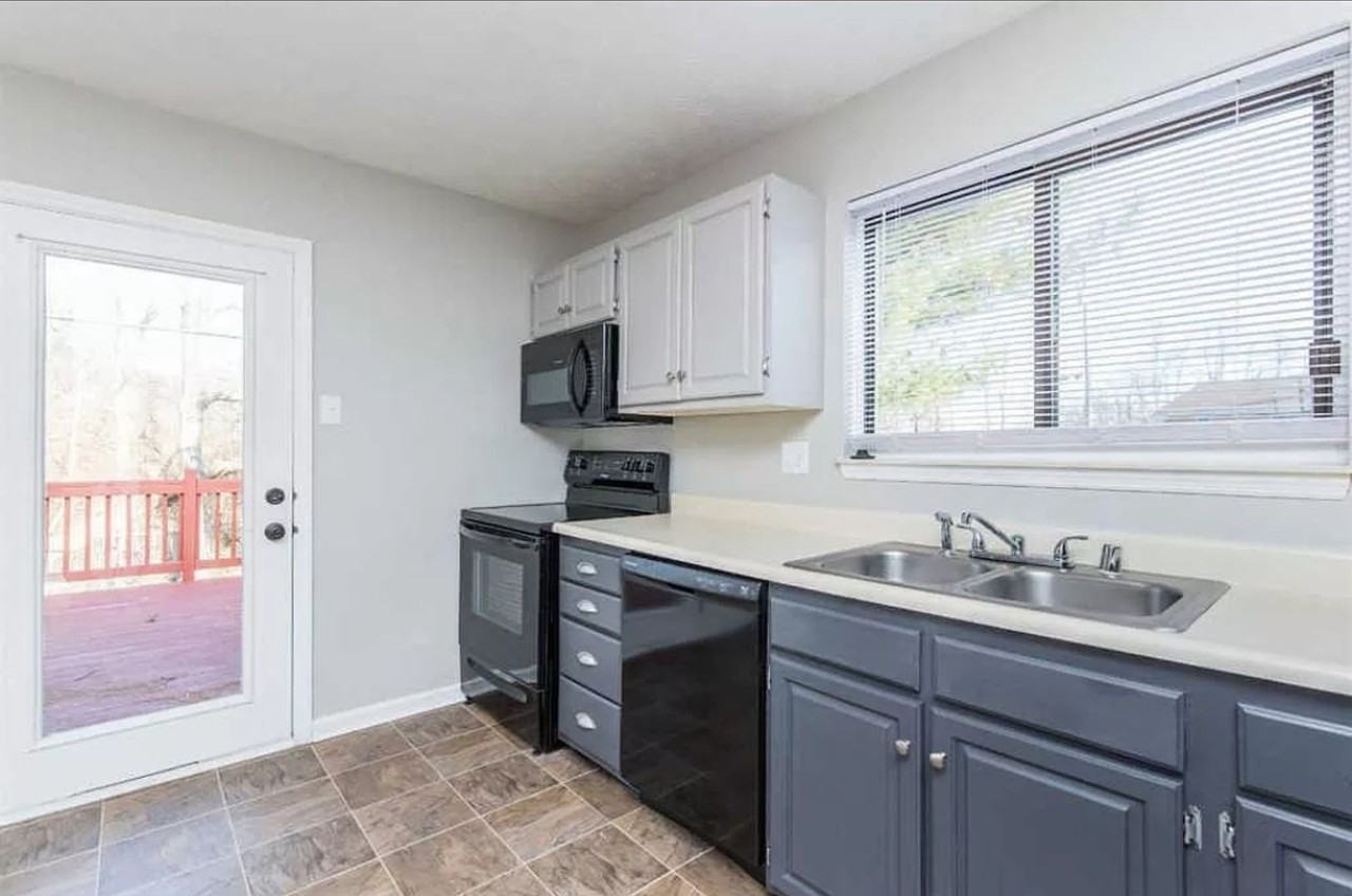 1945 Dunkirk Dr - Photo 4 of 5