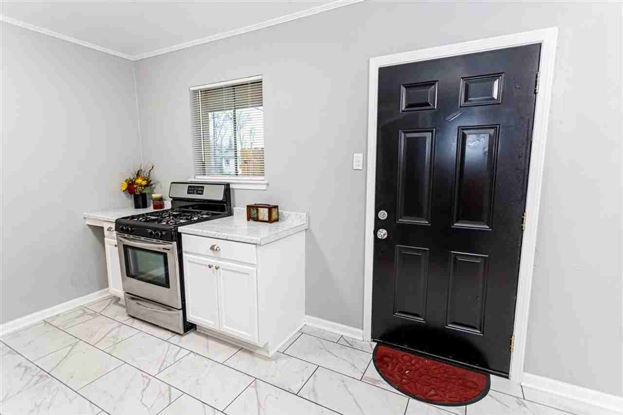 1632 Rev Manual Street, Port Allen, LA 70767 - Photo 3 of 10