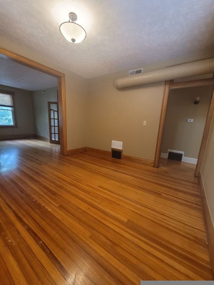560 S 26th Ave - Photo 3 of 12