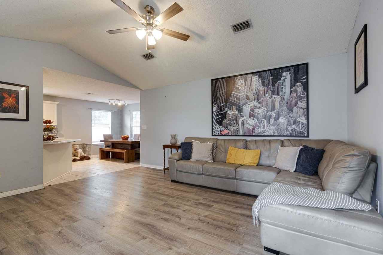 1928 Jo Tam Ln - Photo 5 of 27