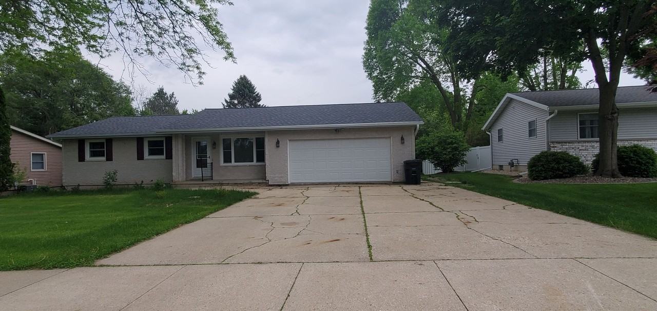 613 Kriedeman Dr - Photo 2 of 22