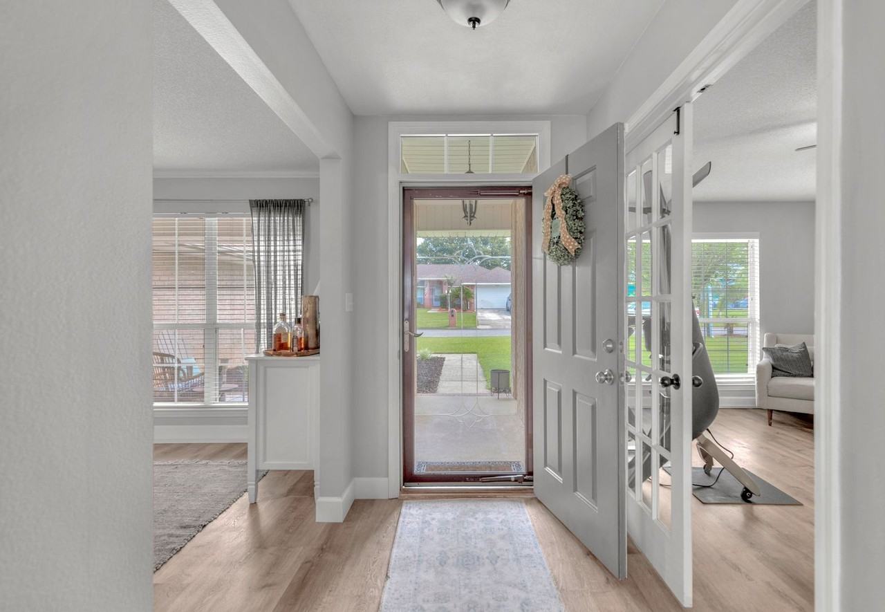 7667 Marthas Way - Photo 4 of 37