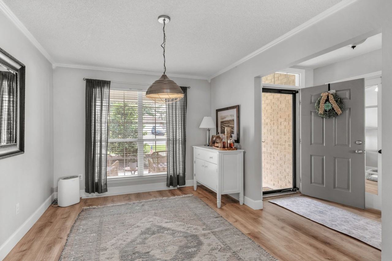 7667 Marthas Way - Photo 5 of 37