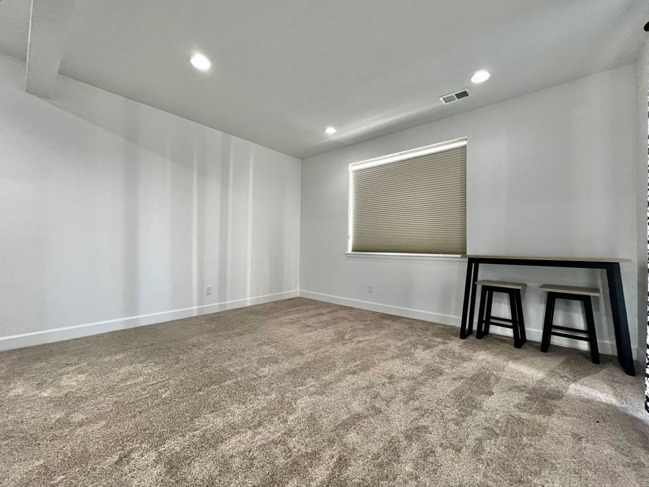 5636 Bay Hill Dr - Photo 4 of 46