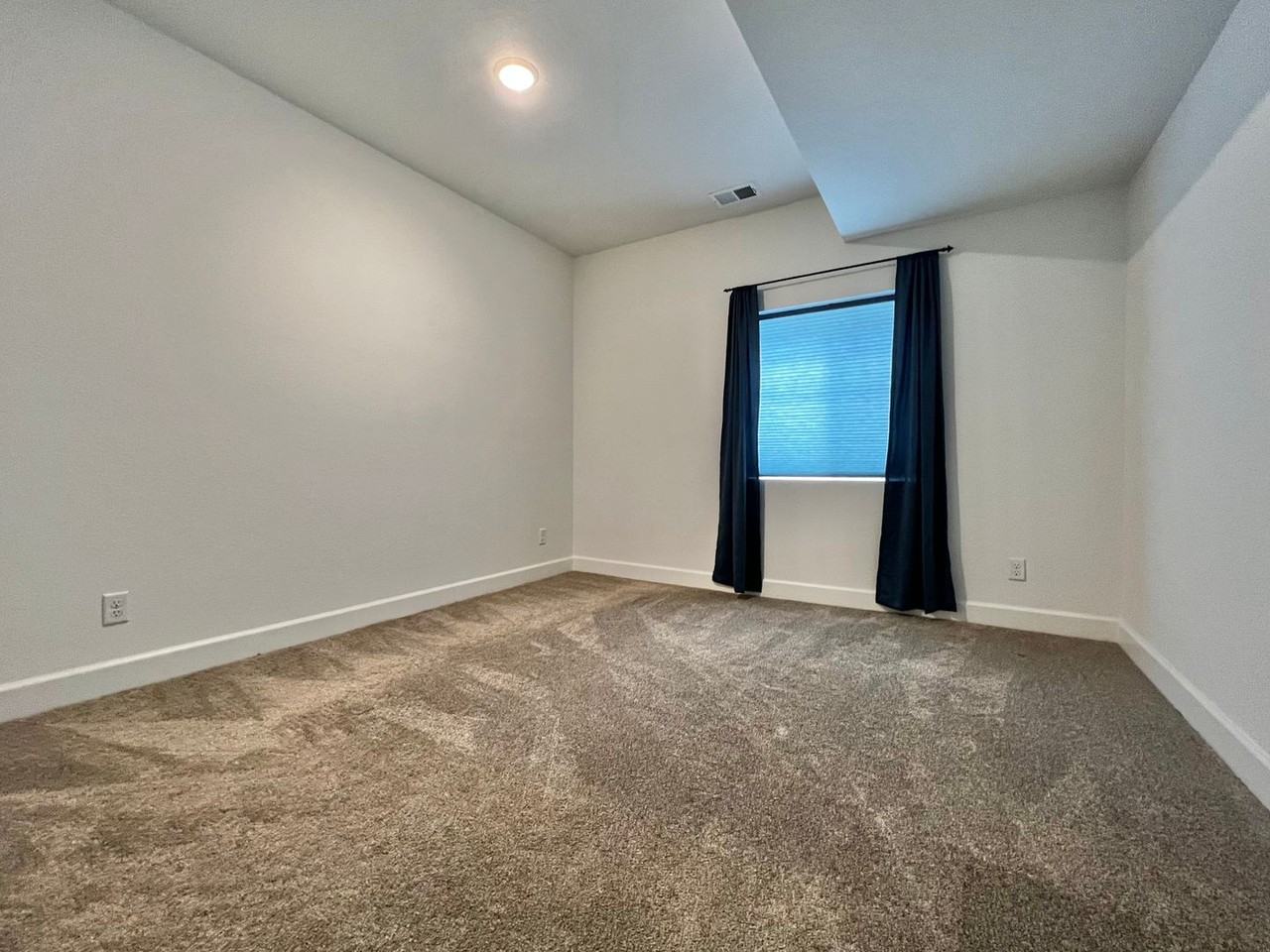 5636 Bay Hill Dr - Photo 6 of 46