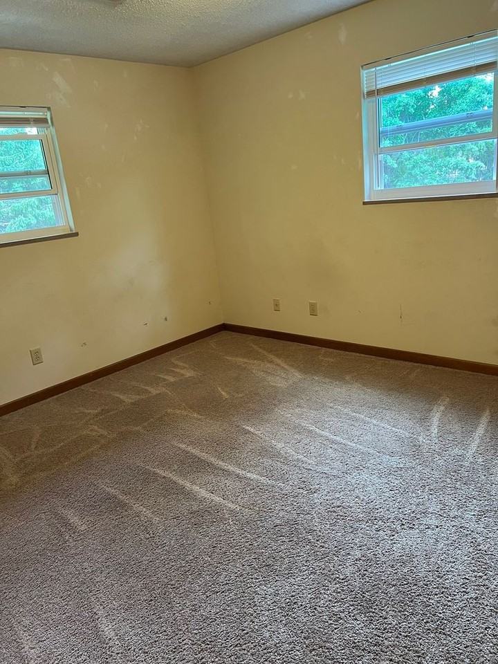 Lovell Road Apartment - Photo 5 of 18