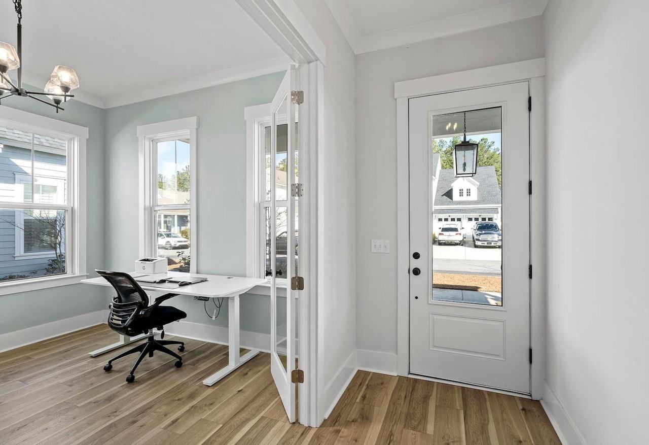 467 Cool Bend Ln - Photo 3 of 39