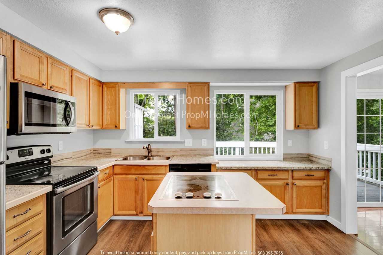 537 Sw 19th Pl - Photo 7 of 22