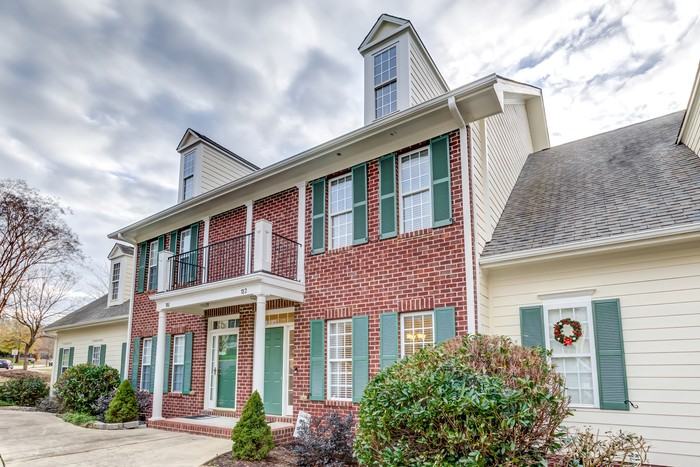 782 Parkside Townes Ct - Photo 3 of 44