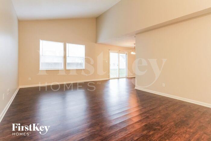 138 Village Green Dr - Photo 3 of 15