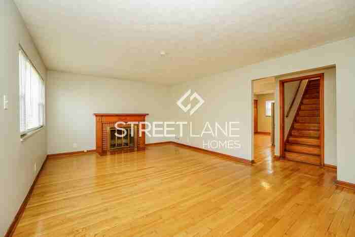 2869 Dover Rd - Photo 3 of 15