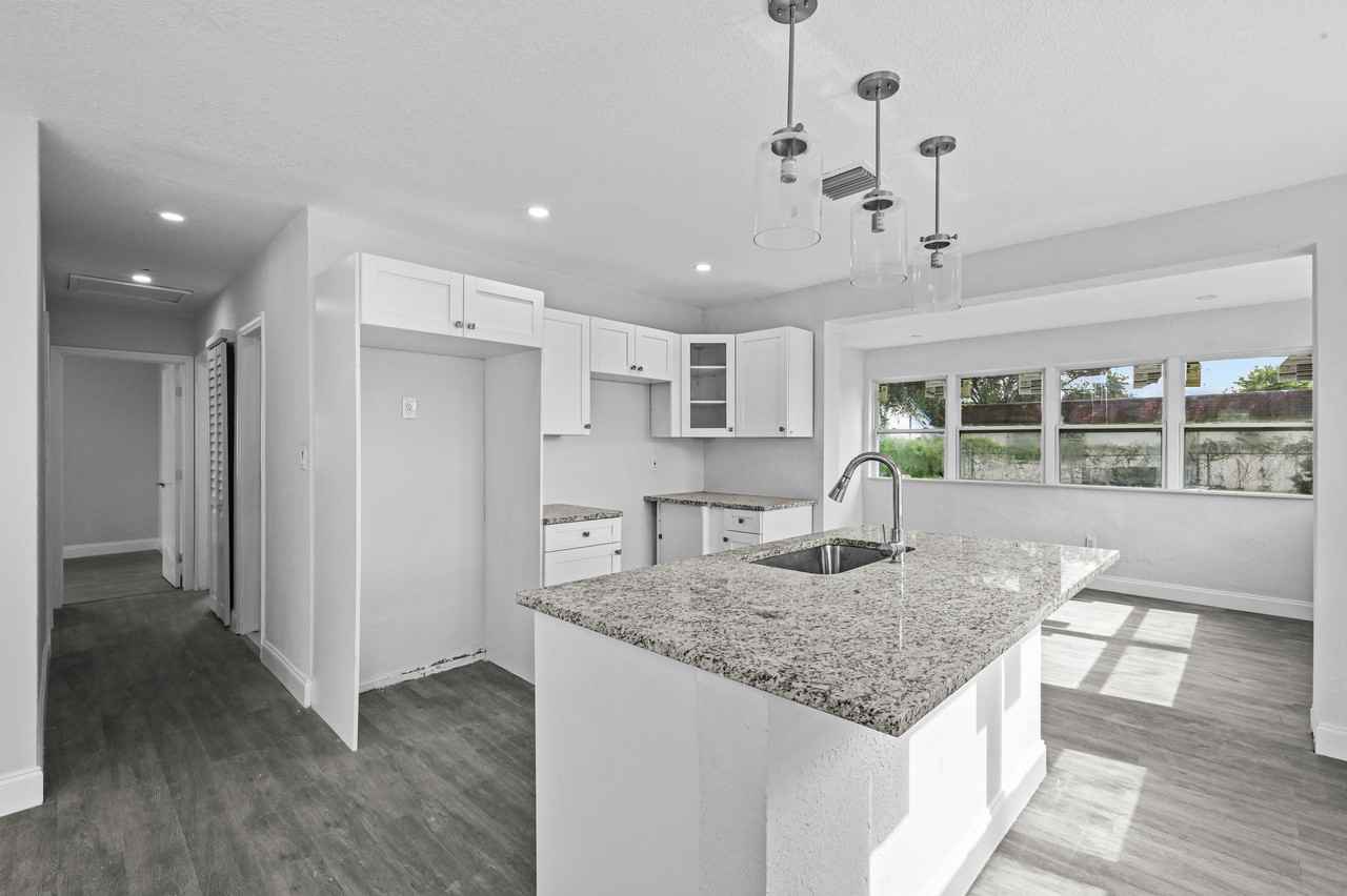 3040 Nw 8th Pl #NA - Photo 2 of 7