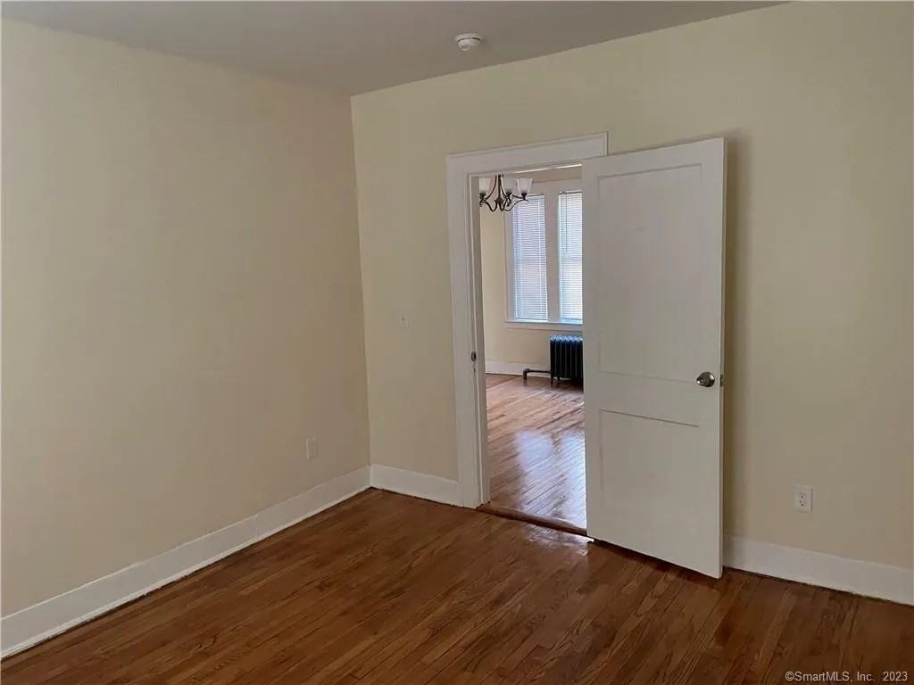 26 Eastford St #2 - Photo 5 of 8