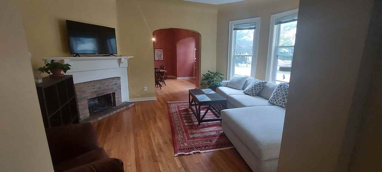1302 Wealthy St Se #1 - Photo 3 of 11
