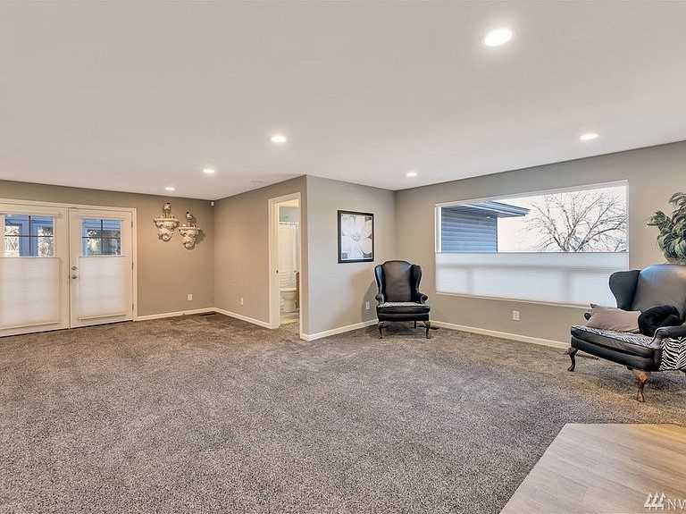 9234 3rd Ave Sw #NA - Photo 5 of 15