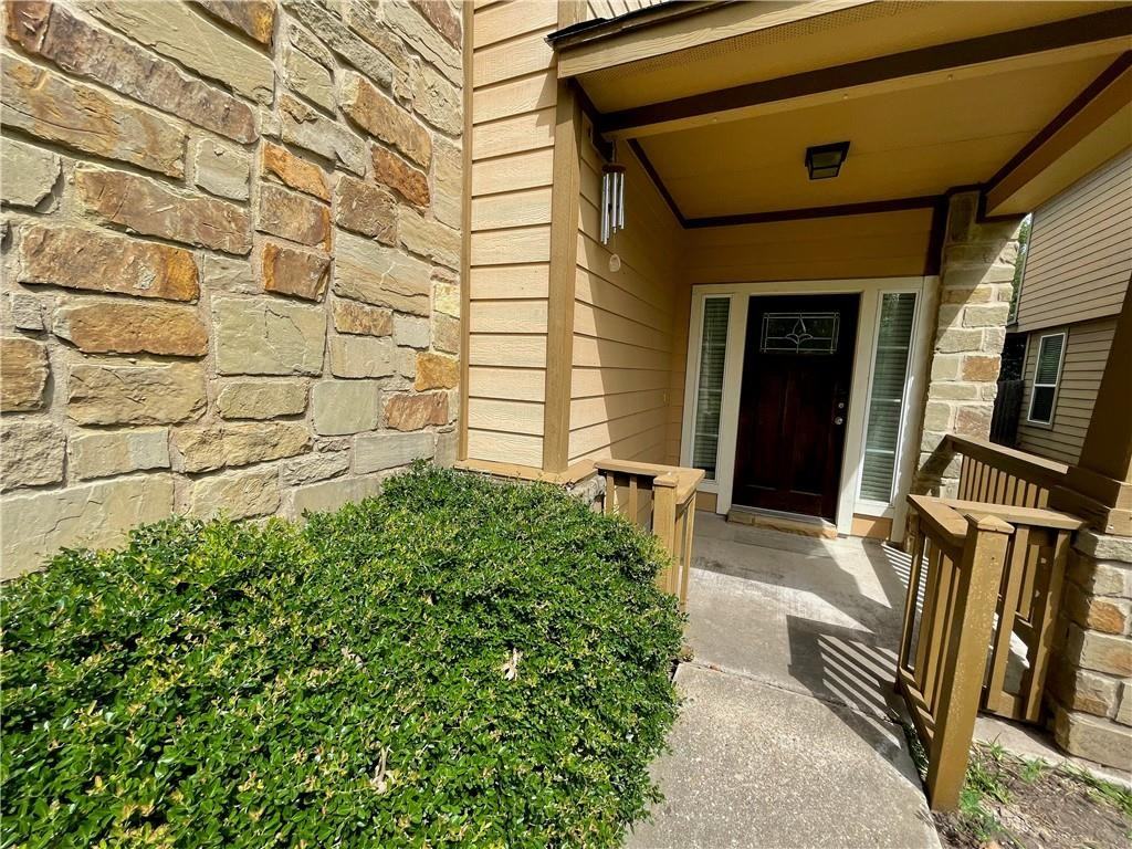 1704 Rockland Dr #1 - Photo 3 of 26