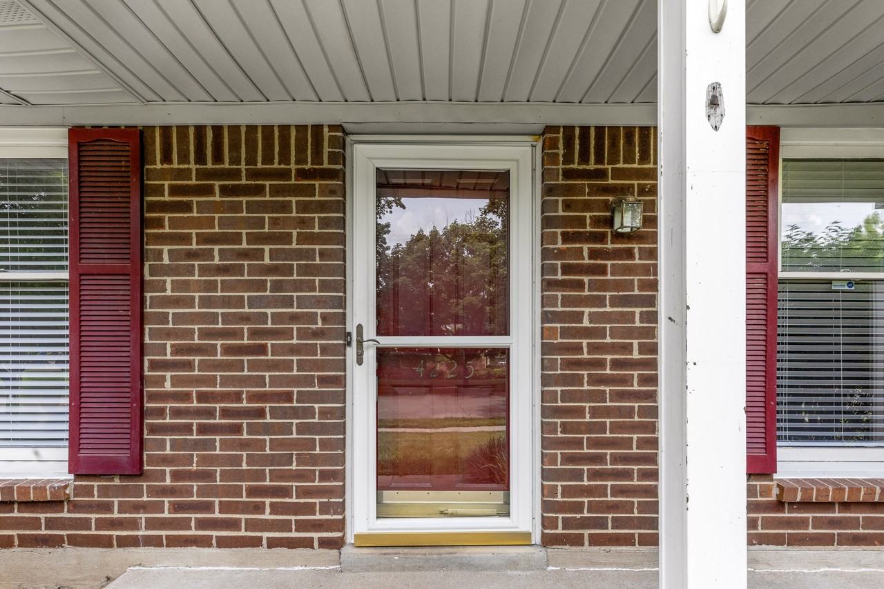 4225 Steamboat Rd #1 - Photo 4 of 21