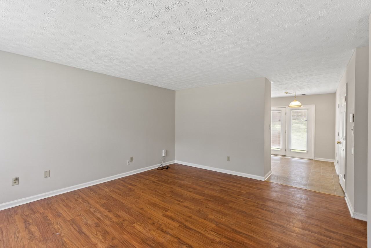 4225 Steamboat Rd #1 - Photo 5 of 21
