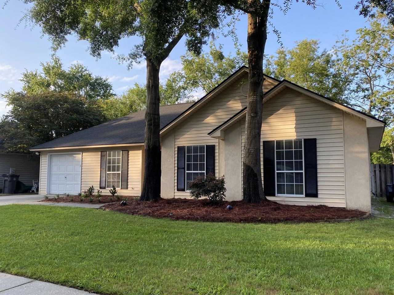 1603 Hendry Ave #1 - Photo 3 of 31