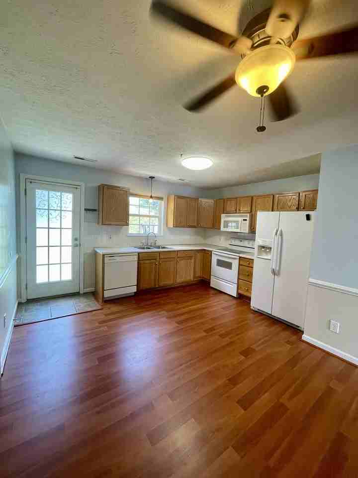 1069 Blue Ridge View Cir #1 - Photo 7 of 28