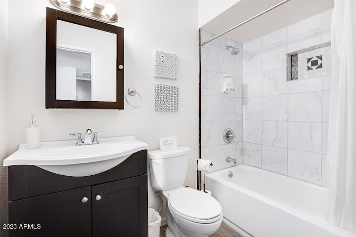 945 E Lilac Dr #1 - Photo 6 of 40