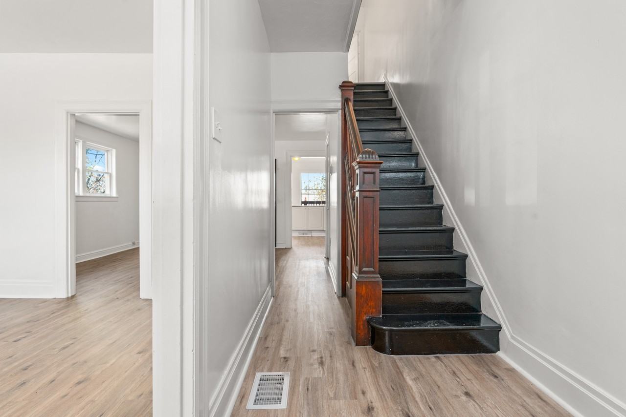 1043 Mount Oliver St #1 - Photo 5 of 28