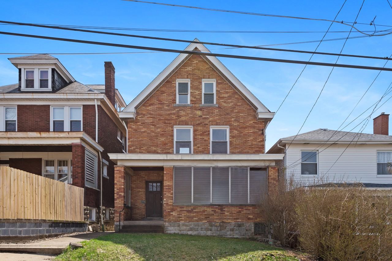 326 Anthony St #1 - Photo 2 of 25