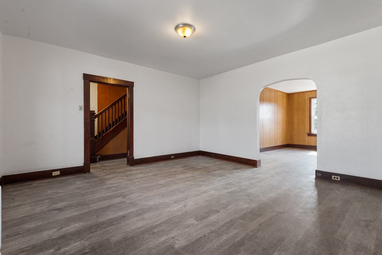 326 Anthony St #1 - Photo 7 of 25