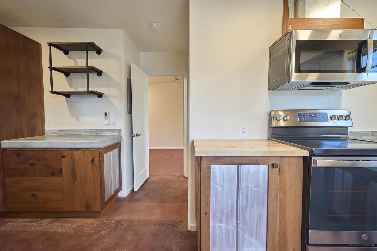 2031 N Tucker Dr #2031 - Photo 4 of 12
