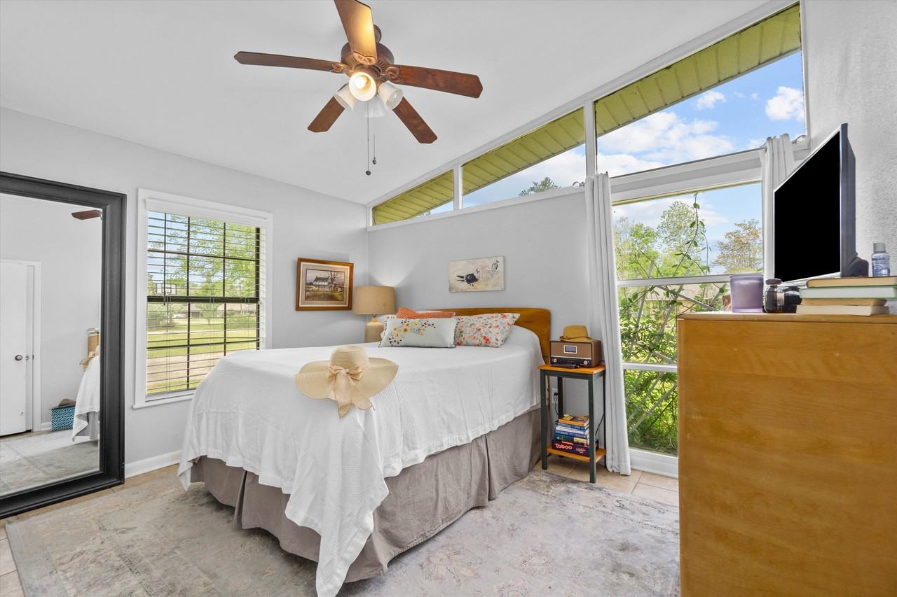 10222 Oliphant Road - Photo 2 of 14