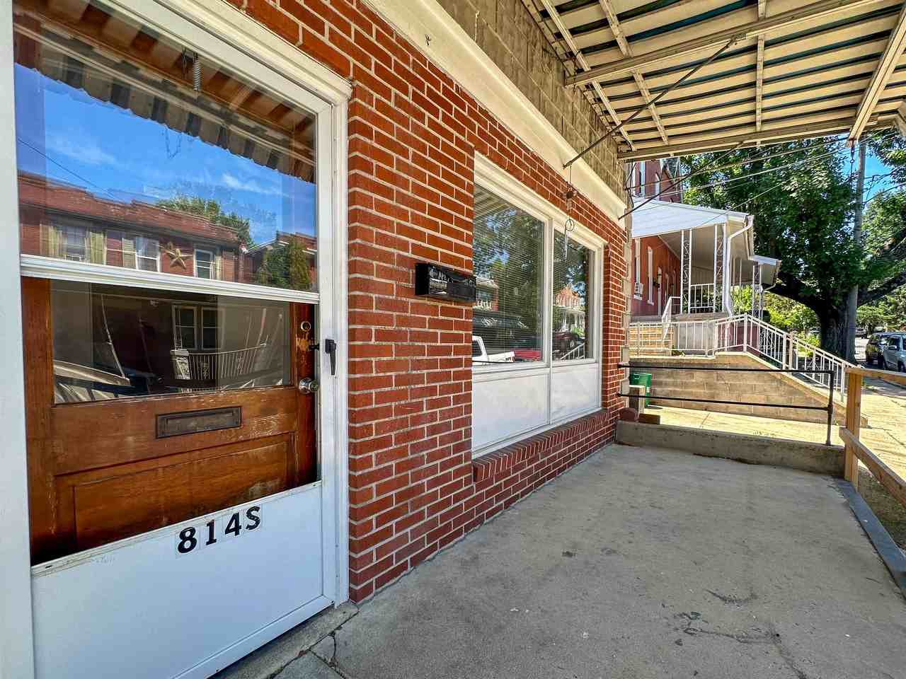 814 6th St 1st Fl #1 - Photo 3 of 15