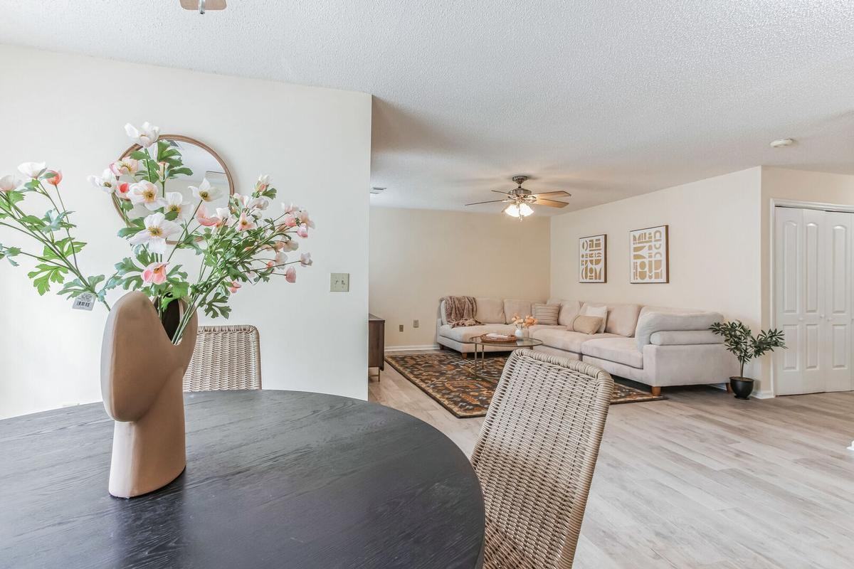 950 Travelers Blvd - Photo 2 of 19