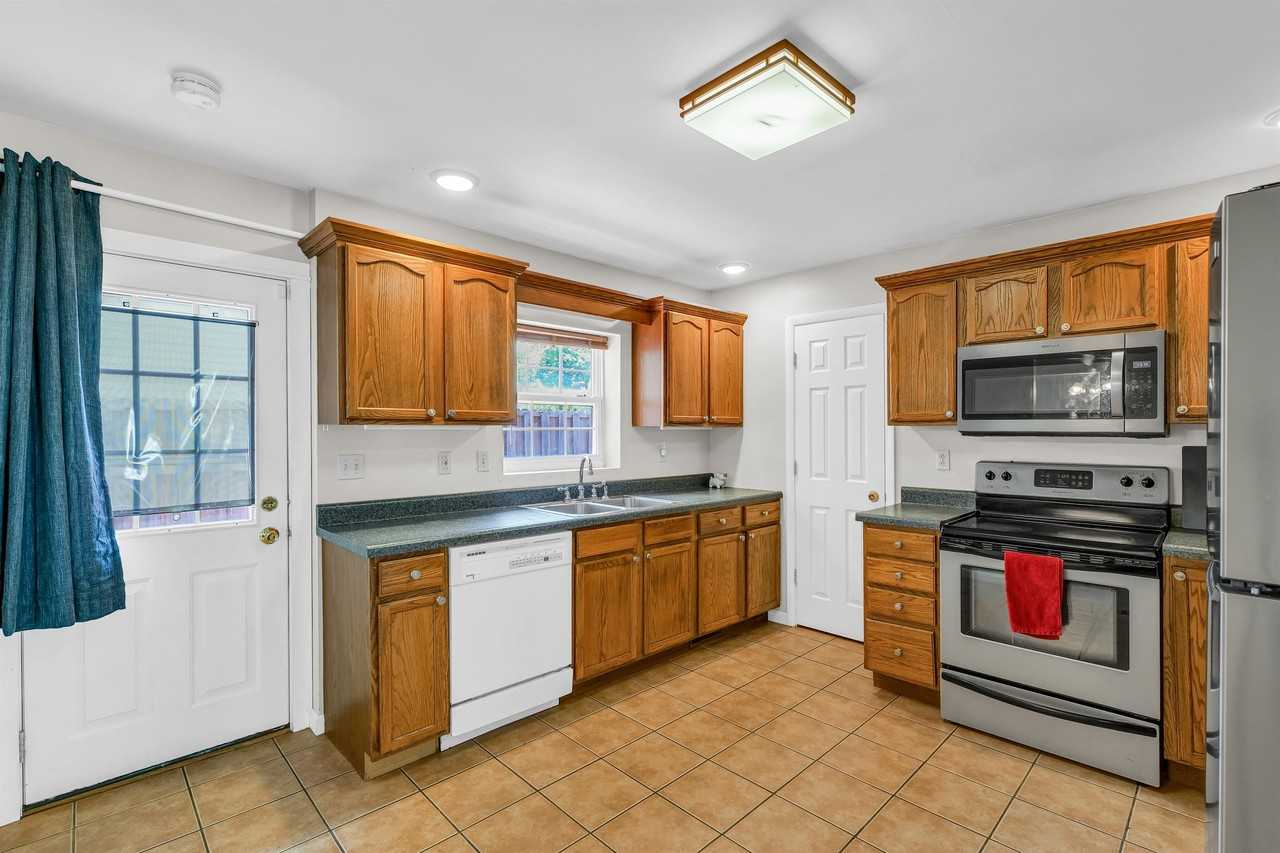802 Stratford Dr #1 - Photo 5 of 15