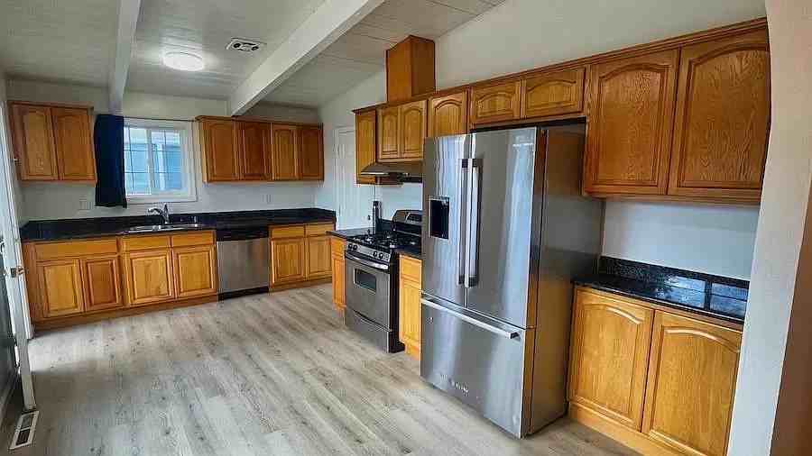 31141 Meadowbrook Ave #1 - Photo 3 of 10