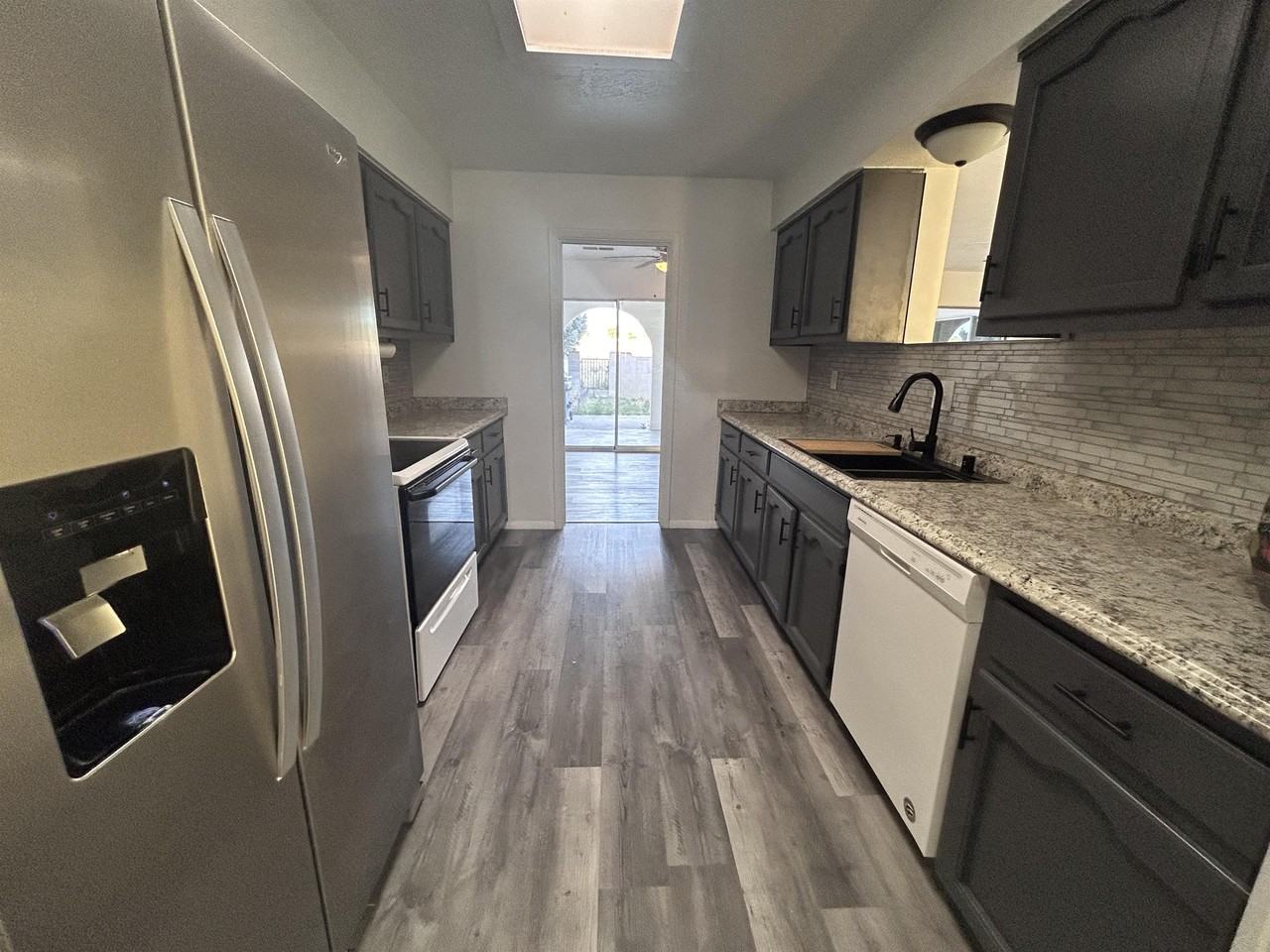 606 Western Dr #1 - Photo 3 of 24