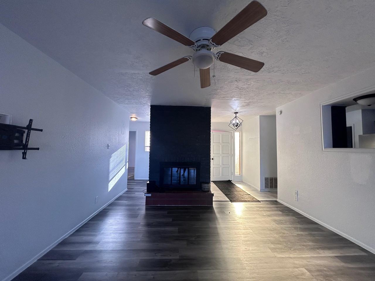 606 Western Dr #1 - Photo 6 of 24