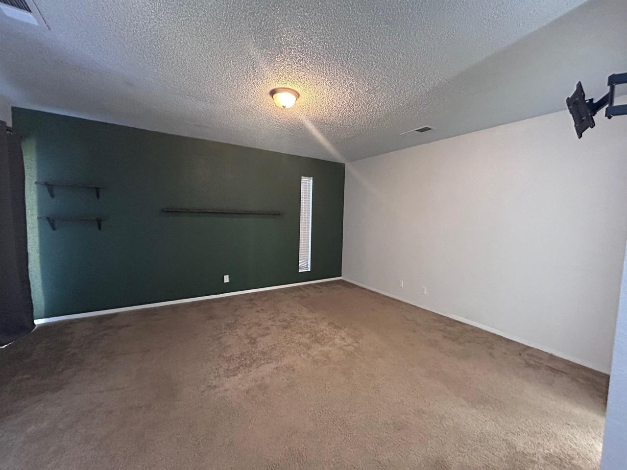 606 Western Dr #1 - Photo 7 of 24