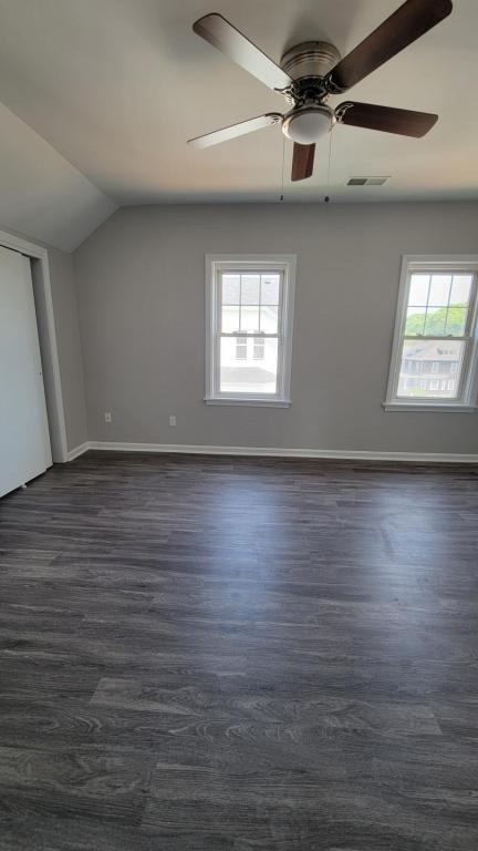 90 Stanley St - Photo 7 of 11